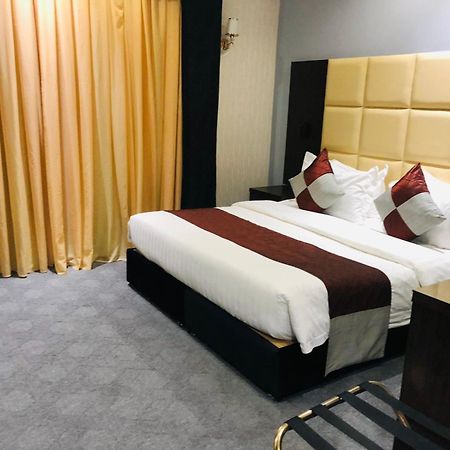 M Platinum Hotel 麦地那 外观 照片