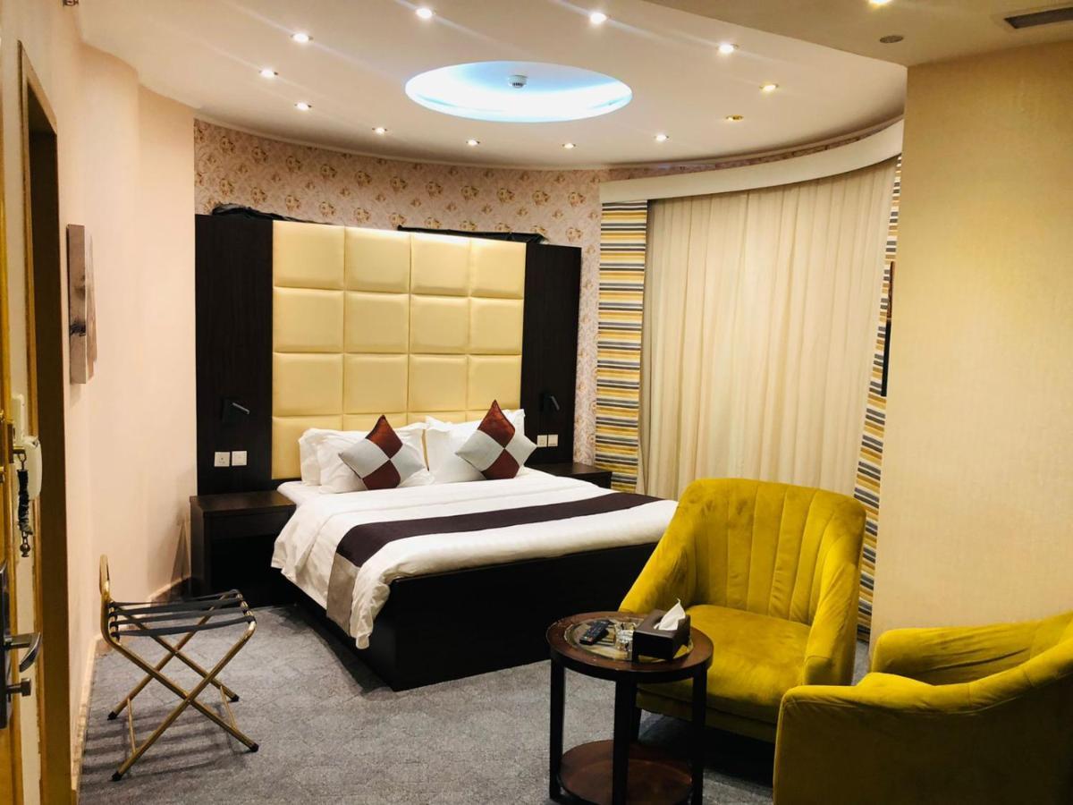 M Platinum Hotel 麦地那 外观 照片