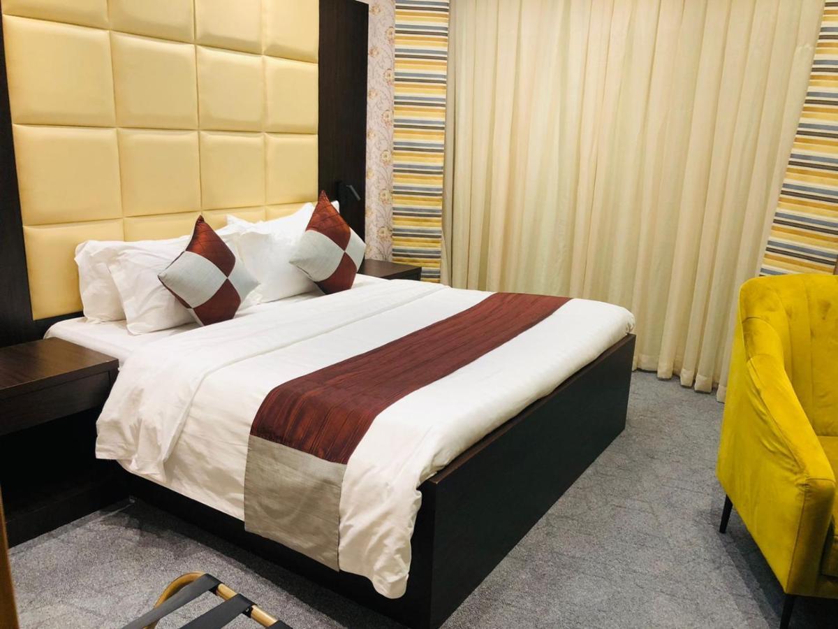 M Platinum Hotel 麦地那 外观 照片